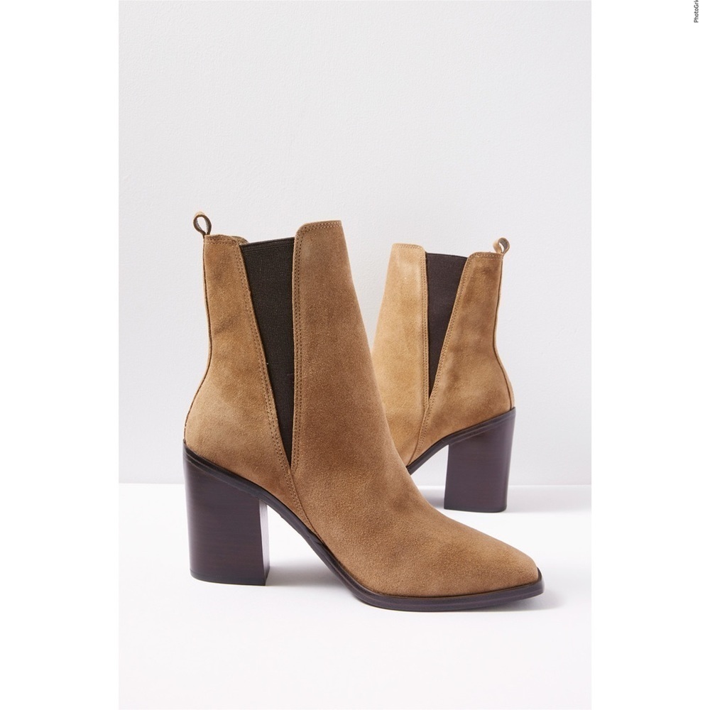 NEW MARC FISHER KRISTIE BOOTIE TAN CAMEL SIZE 8